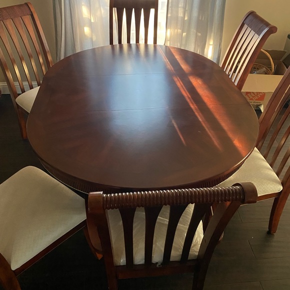 6 pieces Dining table set plus buffet - Picture 14 of 16